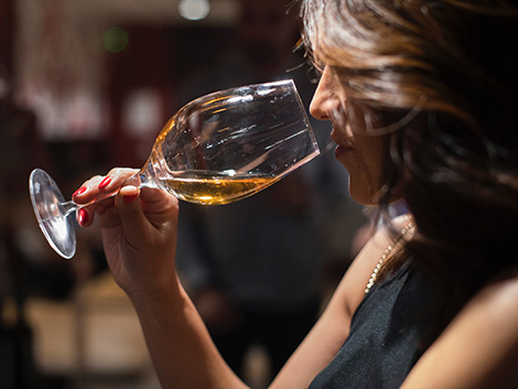 Perder el olfato: la peor pesadilla del Covid-19 para los profesionales del vino